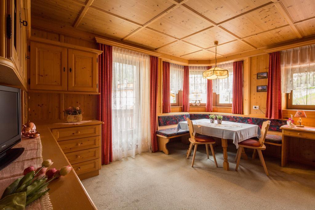 Alpin Apartments Calfosch Chambre photo